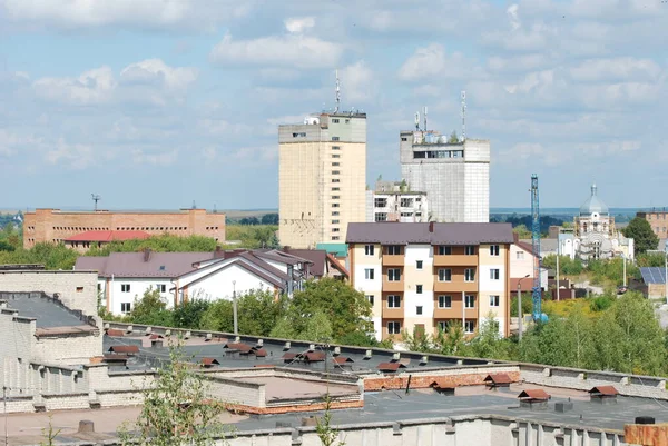 Der Blick Aus Dem Fenster Auf Die Stadt — Stockfoto