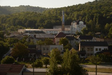 Pencereden şehre olan manzara.