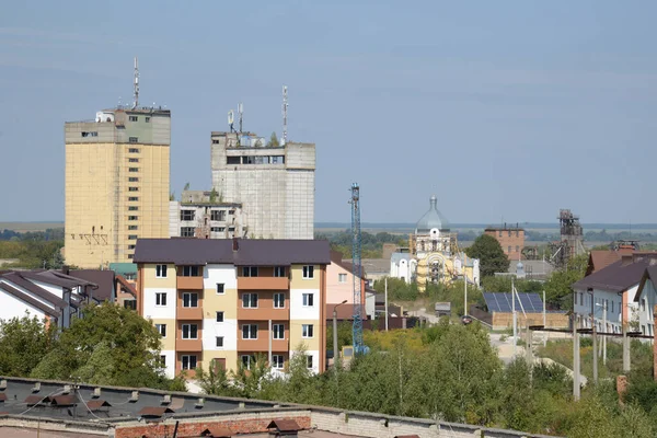 Pencereden şehre olan manzara.