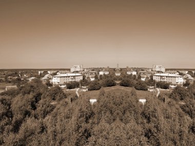 Pencereden şehre olan manzara.