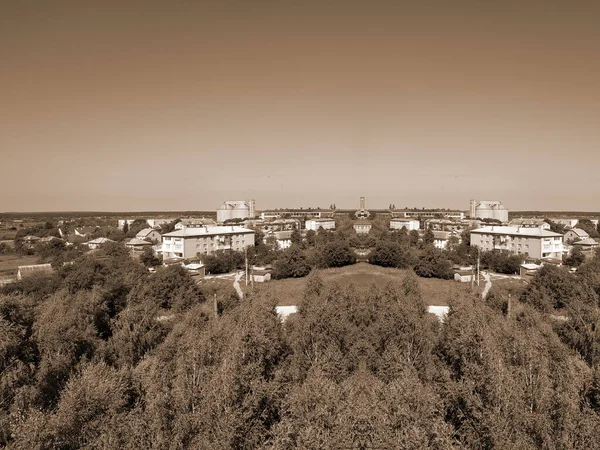 Pencereden şehre olan manzara.