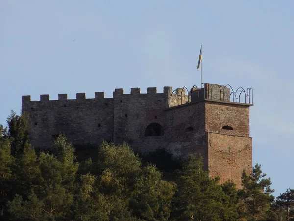 Ściany Obronne Starego Zamku — Zdjęcie stockowe