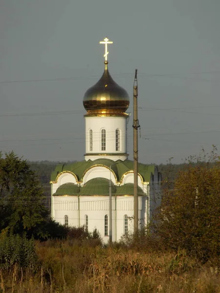 Kenar mahallelerdeki kilise