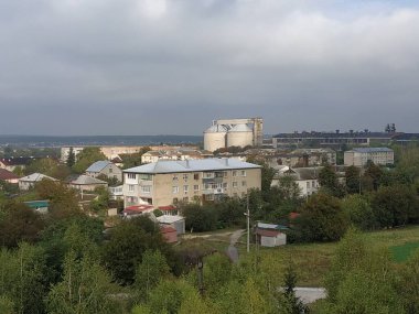 Pencereden şehre olan manzara.