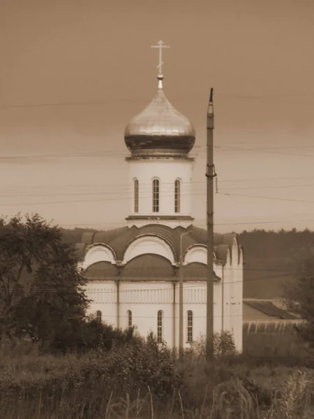 Церковь Окраине — стоковое фото