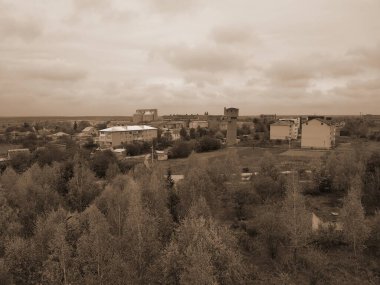 Pencereden şehre olan manzara.          