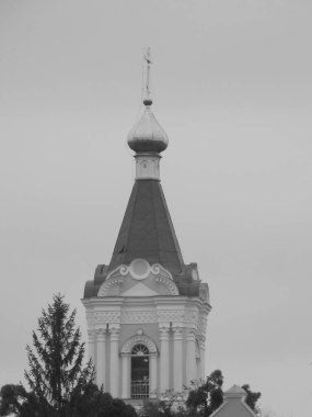 Pencereden şehre olan manzara.          