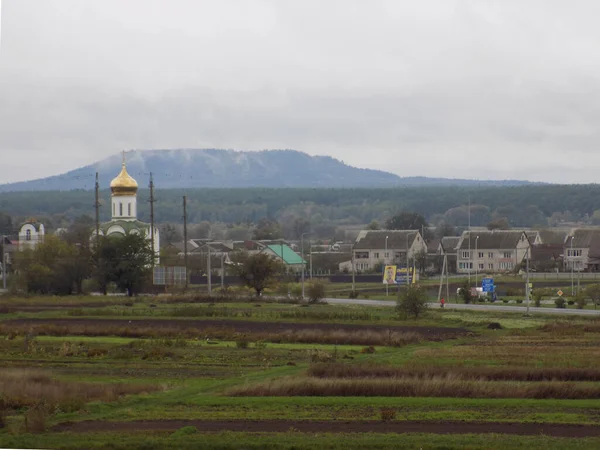 ウクライナの村の木造住宅 — ストック写真