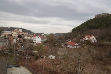 Eski şehrin tarihi kısmı. Eski kasaba, merkez cadde. Dönüşüm Katedrali. St. Stanislaus Katolik Kilisesi. Nicholas Katedrali (Fransisken Manastırı). Eski büyük kilise.