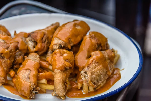 Fűszeres csirke szárny tapas bár — Stock Fotó