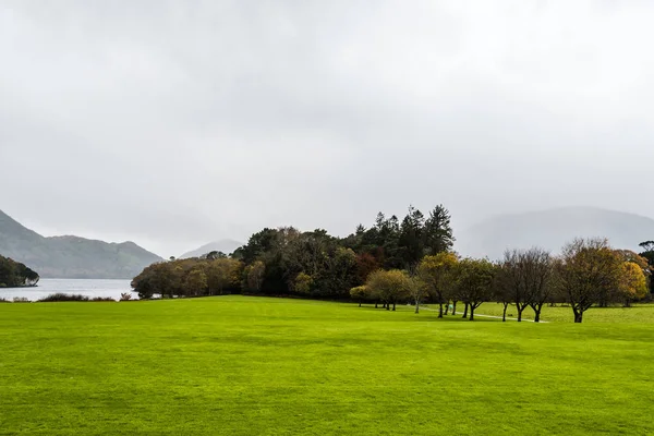 Jardins de Muckross House na Irlanda — Fotografia de Stock