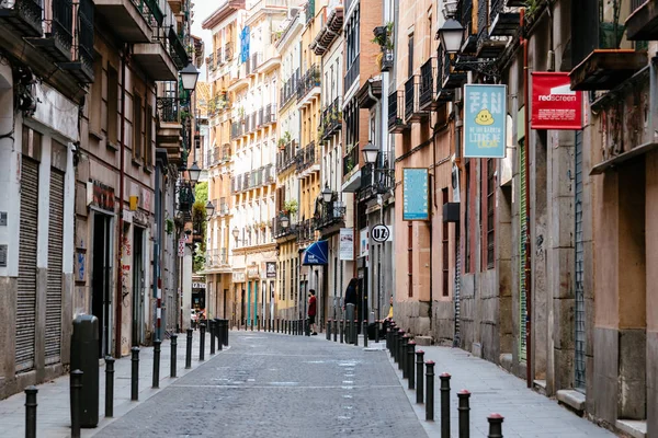 Vista de la calle Lavapies Quarter en Madrid — Foto de Stock