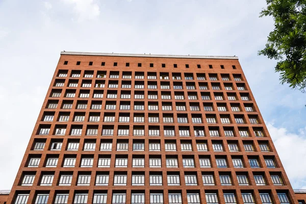 Low angle view of rationalist brick building in Madrid — Stock Photo, Image