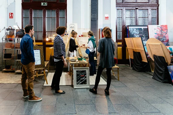 Bit pazarı Madrid Demiryolu Müzesi'nde