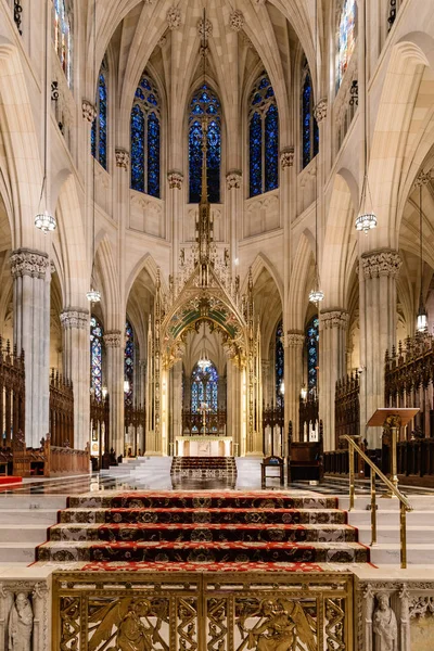 St. Patrick Katedrali New York'ta iç görünüm