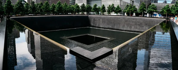 Memorial Nacional do 11 de setembro em Nova York — Fotografia de Stock