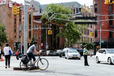 New York'ta mahallesinde yol kavşak