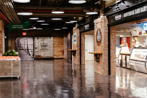 Vista interior del Chelsea Market en Nueva York — Foto de Stock