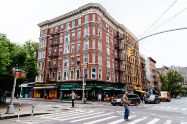 Greenwich Village, New York'taki sokakların geçiş