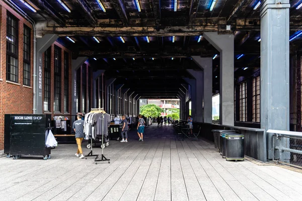 Fashion Shop-a High Line in New York City — Stock Fotó