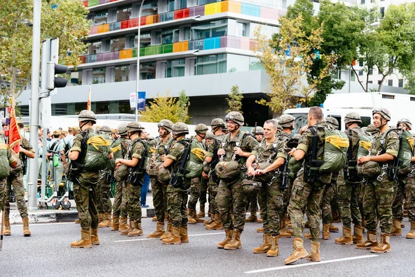 Día Nacional del Ejército de España desfile en Madrid — Foto de Stock