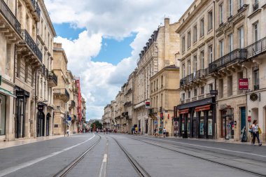 Bordeaux tarihi merkezinde yaya caddesi
