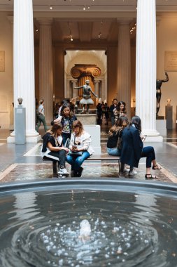 Yunan ve Roma sanat Metropolitan Müzesi salonlarında