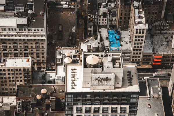 Vista aérea de los tejados del Midwtown de Manhattan en Nueva York — Foto de Stock