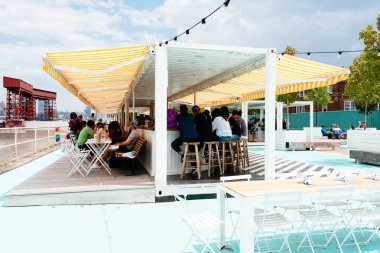 Valiler Adası restoranda zevk insanlar gezi 
