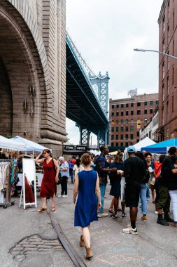 New York'ta Dumbo Brooklyn bit pazarı