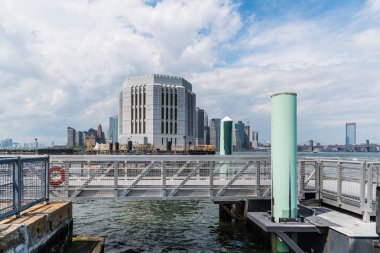 Feribot terminaline valiler Island New York CIT liman