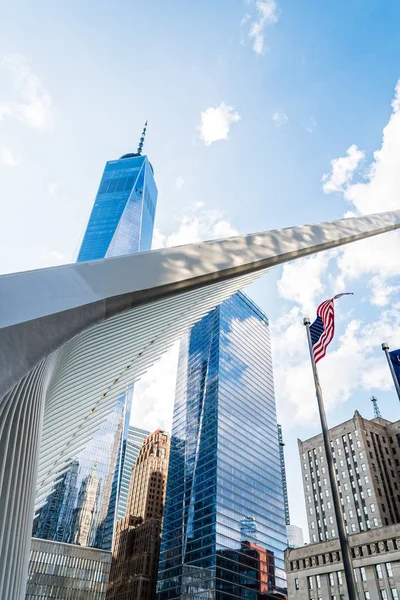 Bir Dünya Ticaret Merkezi ve New York'ta Oculus