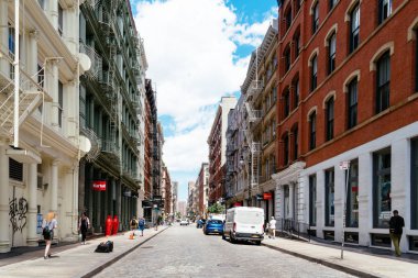 New York Soho 'da tipik bir sokak.