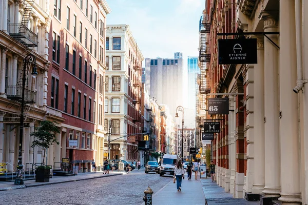 Rua típica no Soho em Nova York — Fotografia de Stock