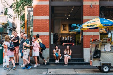 New York Soho 'da tipik bir sokak.