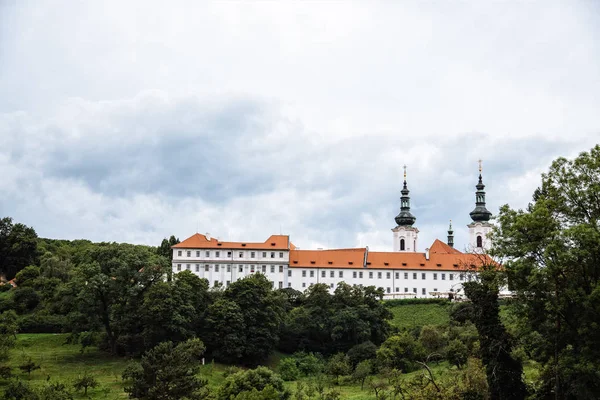 Strahov Manastırı Prag'da bir görünümünü