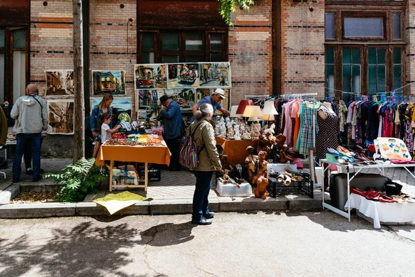 Mercado de pulgas en el Museo del Ferrocarril de Madrid, Mercado de Motores — Foto de Stock