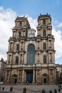 Saint Peter Katedrali Rennes dış görünümü