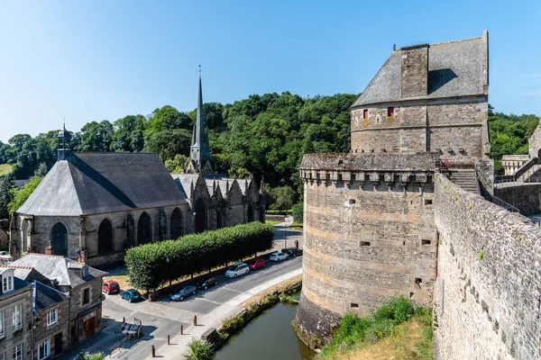 Středověký hrad ve městě Fougeres — Stock fotografie