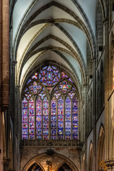 Vista interior de la Catedral de Dol-de-Bretagne — Foto de Stock