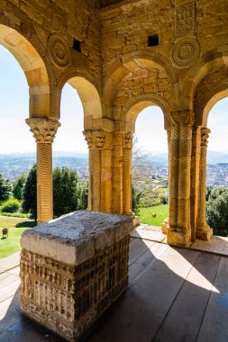 Oviedo 'daki Santa Maria del Naranco Kilisesi