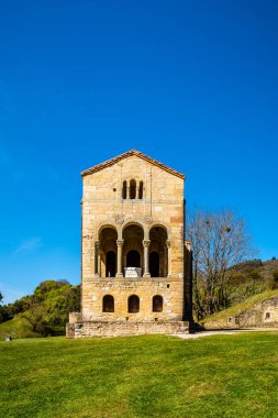 Oviedo 'daki Santa Maria del Naranco Kilisesi