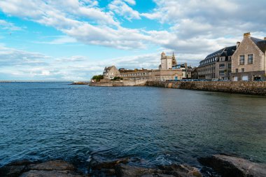 Roscoff Waterfront doğal görünümü