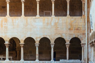 Santo Domingo de Silomanastırı