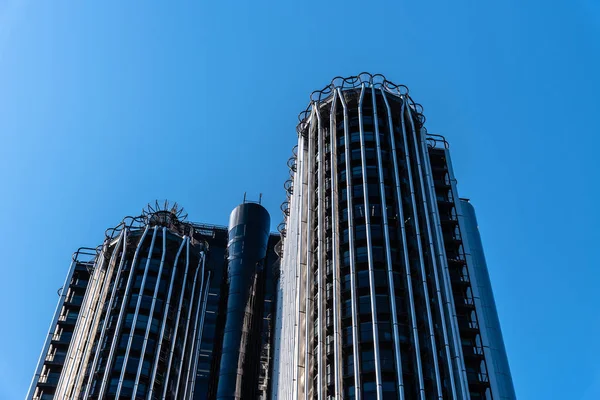 マドリードの金融街の近代的な超高層ビル — ストック写真