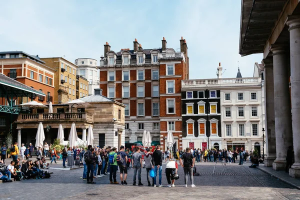 Utcai teljesítmény a londoni Covent Garden-ben — Stock Fotó