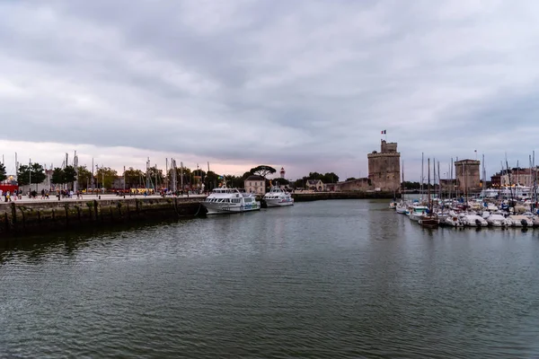 El antiguo puerto de La Rochelle en Francia —  Fotos de Stock