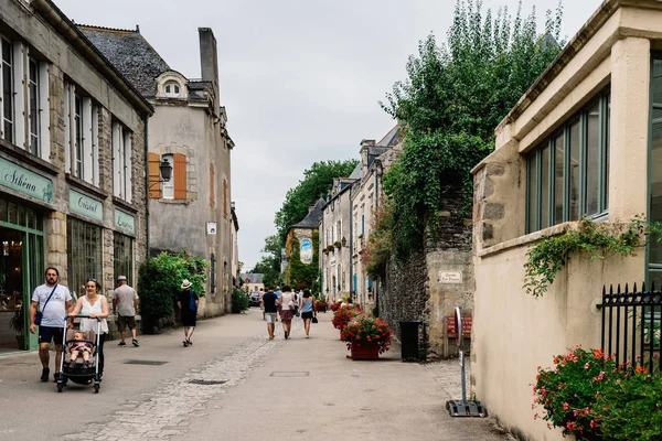 Kilátás a festői falu Rochefort-en-Terre in Brittany — Stock Fotó