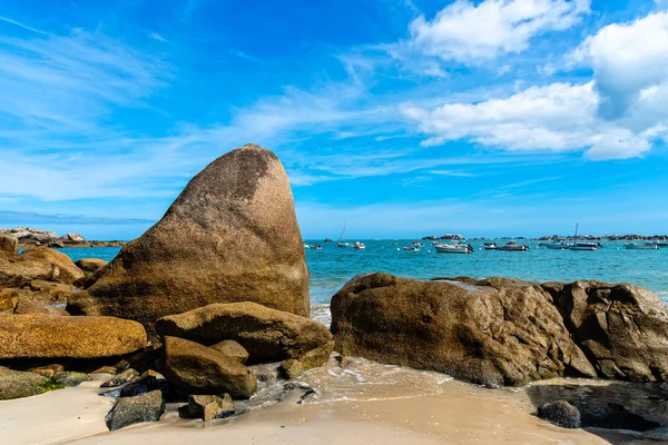 Kerlouan, Brittany sahilinde plaj