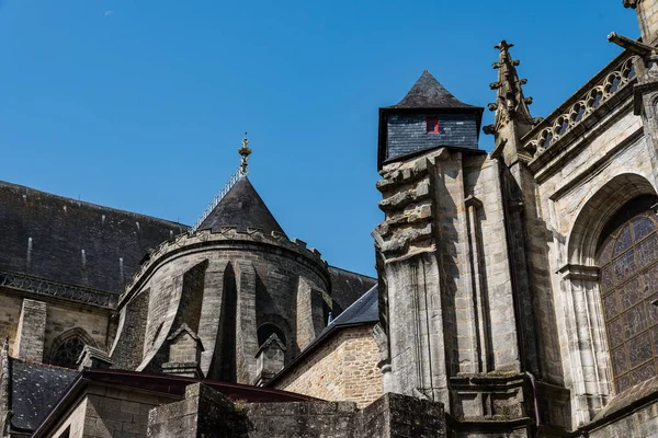Low angle view of the Cathedral of Saint Peter in Vanne — Stock Photo, Image